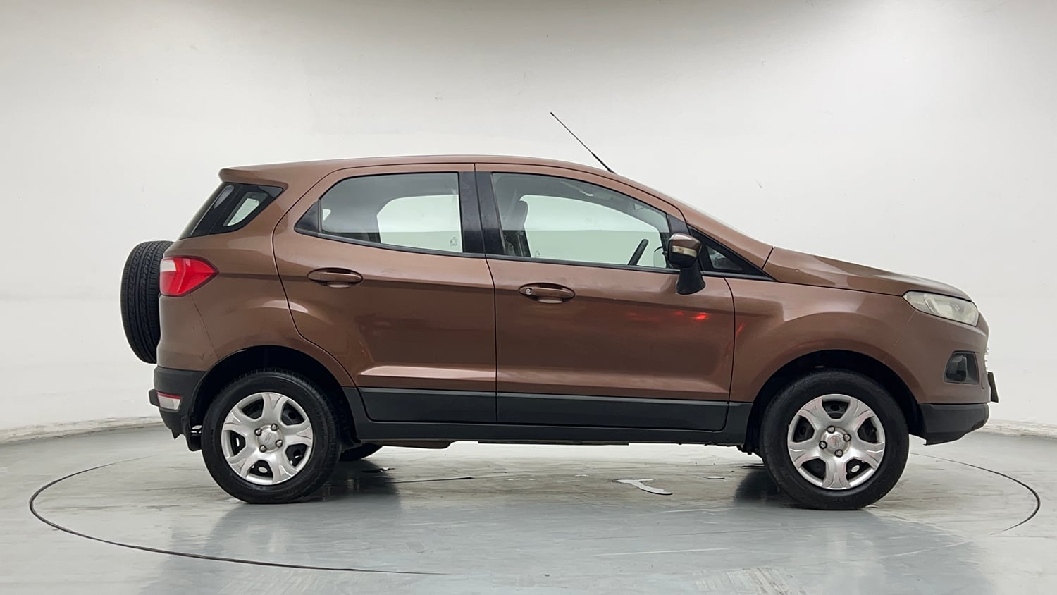 Used 2017 Ford EcoSport Trend 1.5L Ti-VCT Petrol Manual exterior RIGHT SIDE VIEW