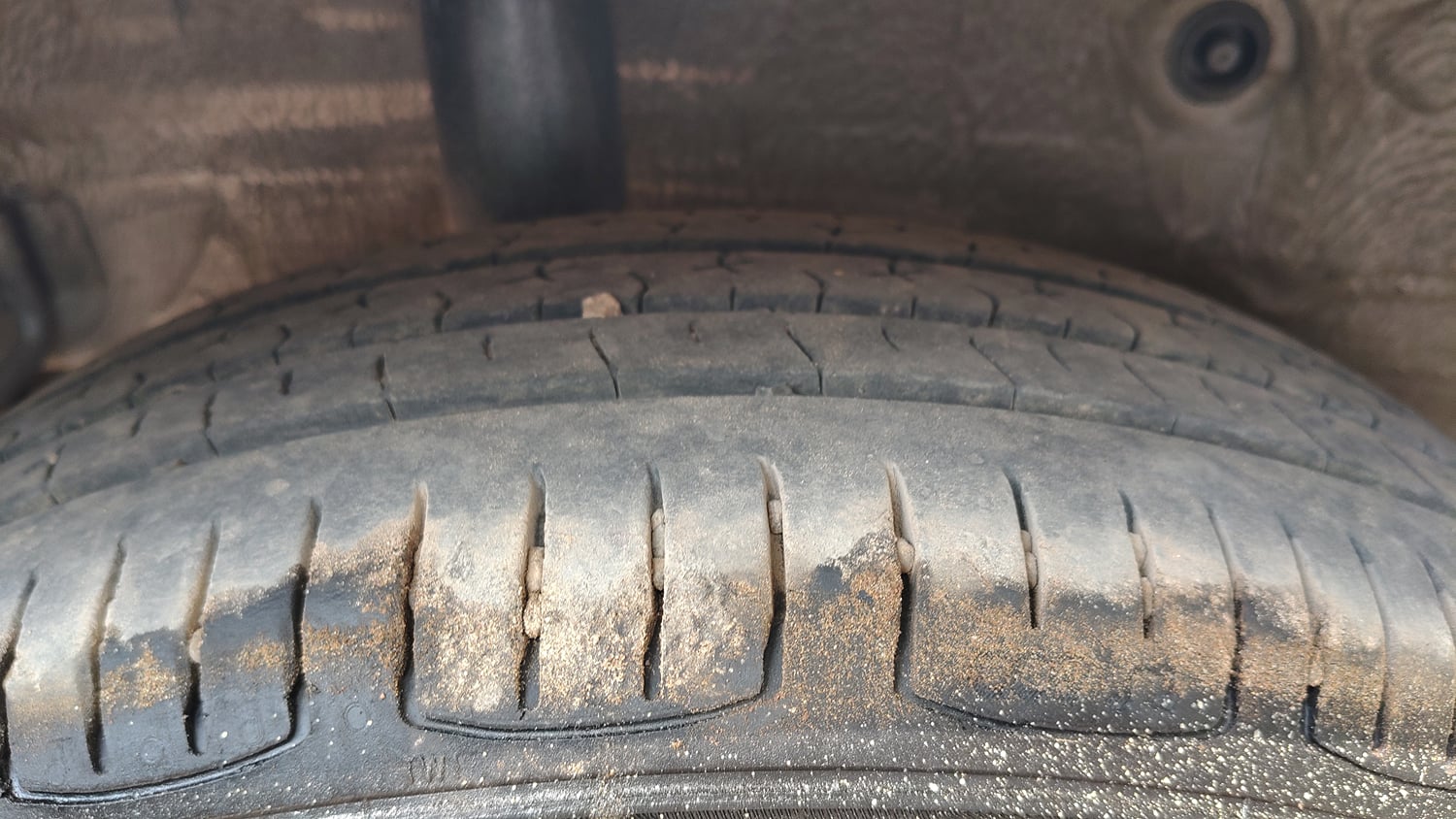 Used 2017 Maruti Suzuki Celerio VXi AMT Petrol Automatic tyres RIGHT REAR TYRE TREAD VIEW