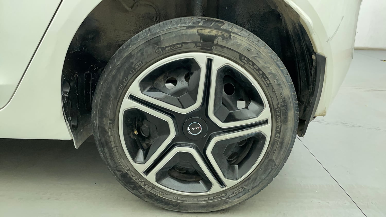 Used 2020 Tata Altroz XT Petrol Petrol Manual tyres LEFT REAR TYRE RIM VIEW