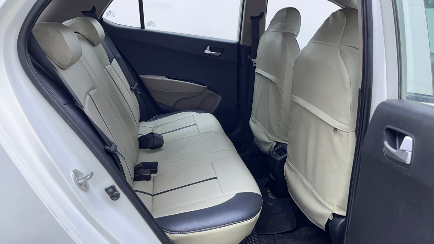Used 2015 Hyundai Grand i10 Asta 1.1 CRDi Diesel Manual interior RIGHT SIDE REAR DOOR CABIN VIEW