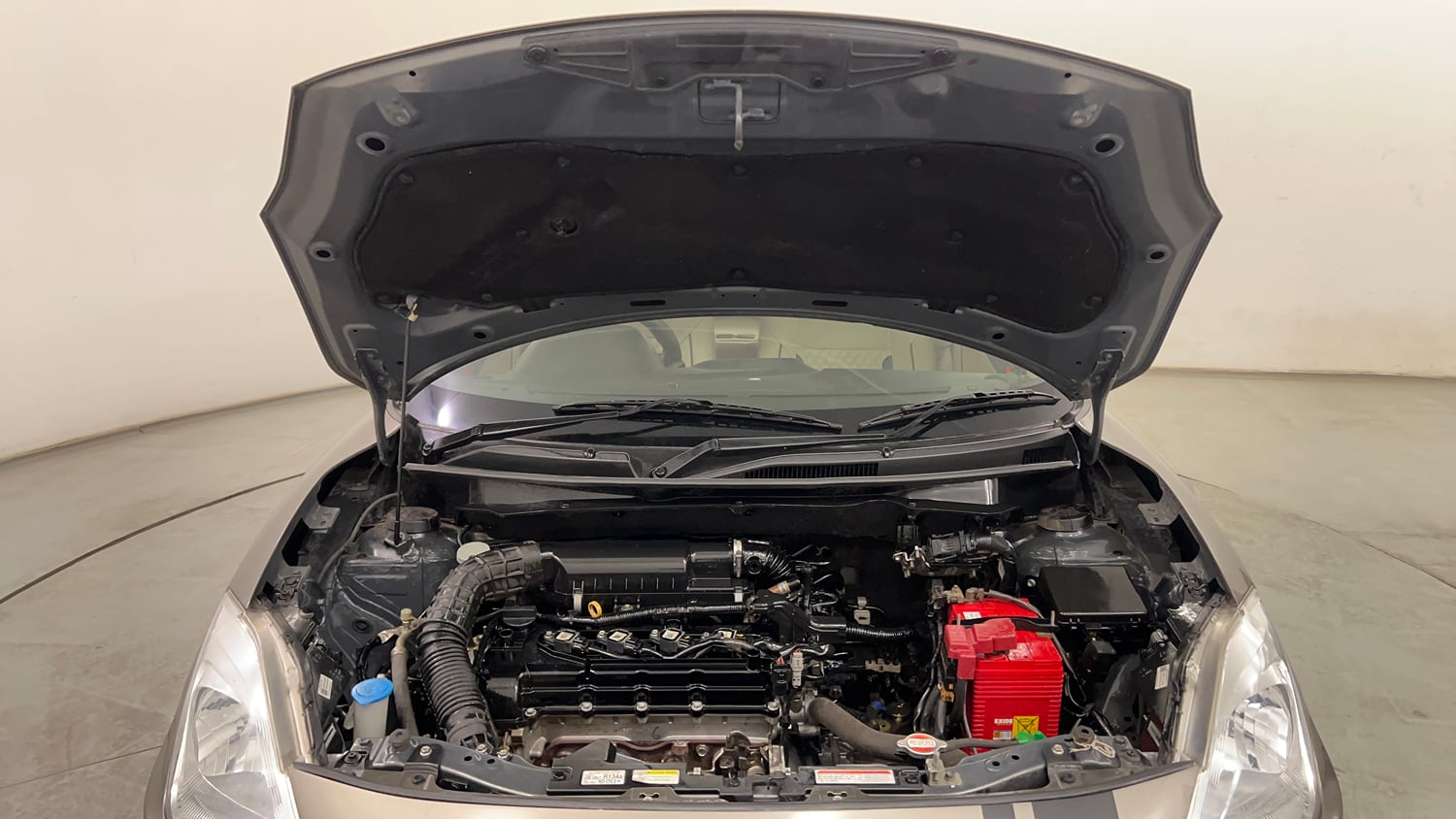 Used 2019 Maruti Suzuki Dzire VXi Petrol Manual engine ENGINE & BONNET OPEN FRONT VIEW