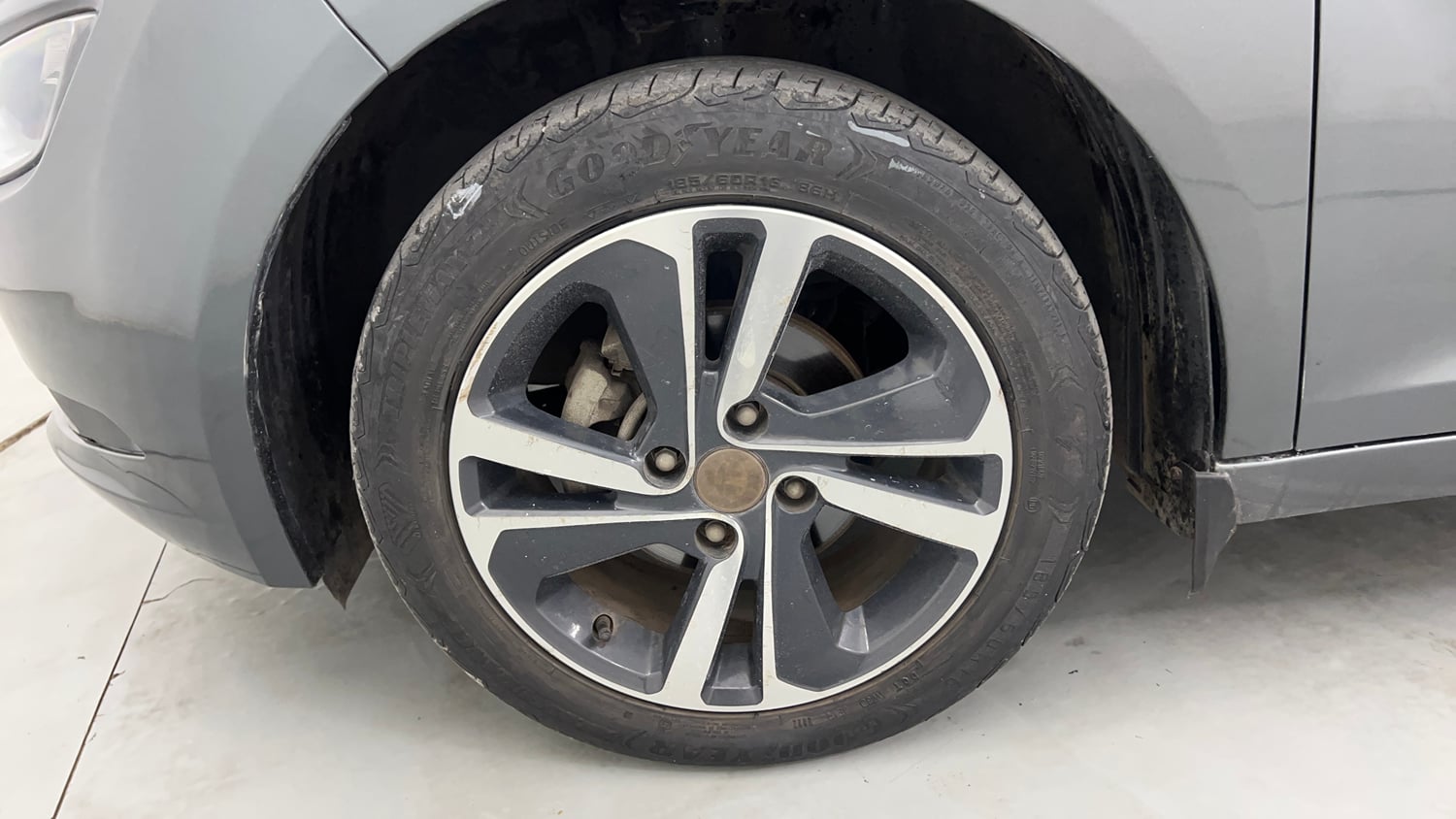 Used 2022 Tata Altroz XZ Diesel Diesel Manual tyres LEFT FRONT TYRE RIM VIEW