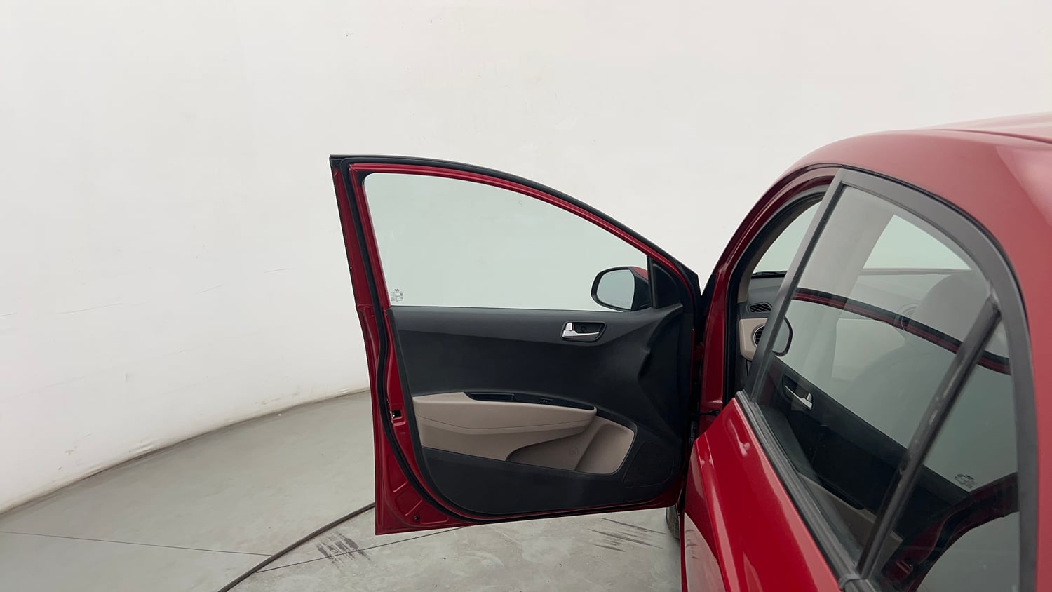 Used 2016 Hyundai Xcent SX 1.1 CRDi Diesel Manual interior LEFT FRONT DOOR OPEN VIEW