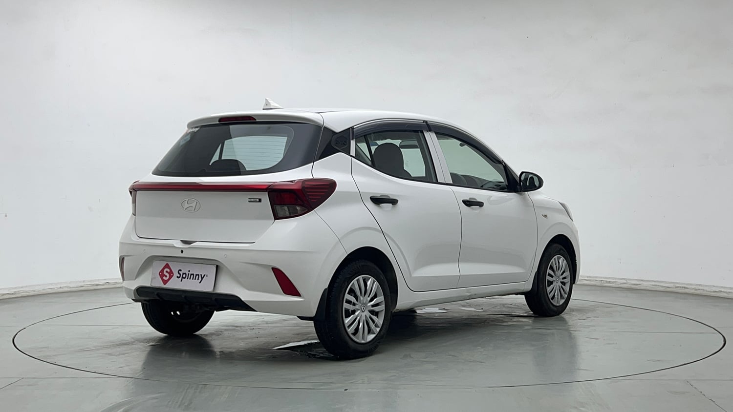 Used 2026 Hyundai Grand i10 Nios Sportz 1.2 Hy-CNG Duo Cng Manual exterior RIGHT REAR CORNER VIEW