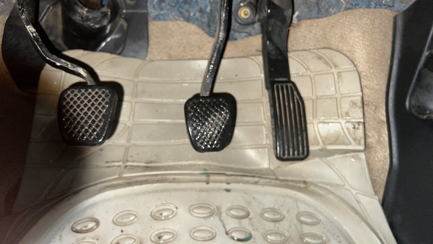 Used 2018 Honda City V Petrol Petrol Manual interior PEDALS VIEW
