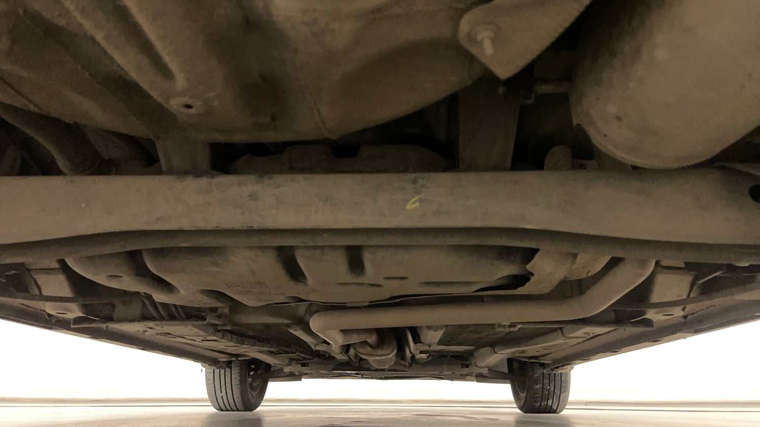 Used 2023 Hyundai New i20 Asta (O) 1.2 IVT Petrol Automatic extra REAR UNDERBODY VIEW (TAKEN FROM REAR)