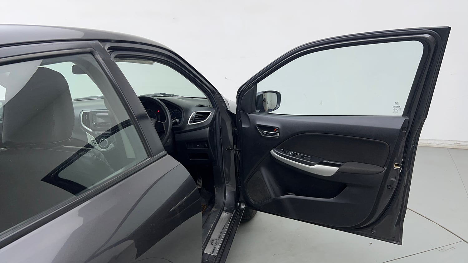 Used 2017 Maruti Suzuki Baleno Delta 1.2 Petrol Manual interior RIGHT FRONT DOOR OPEN VIEW
