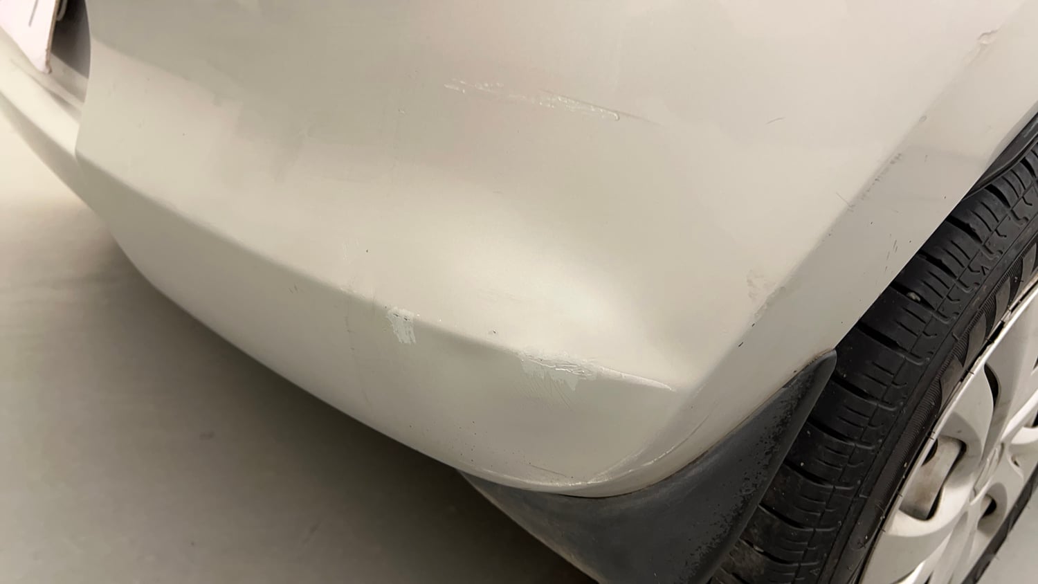Used 2018 Maruti Suzuki Swift LXi Petrol Manual dents MINOR SCRATCH