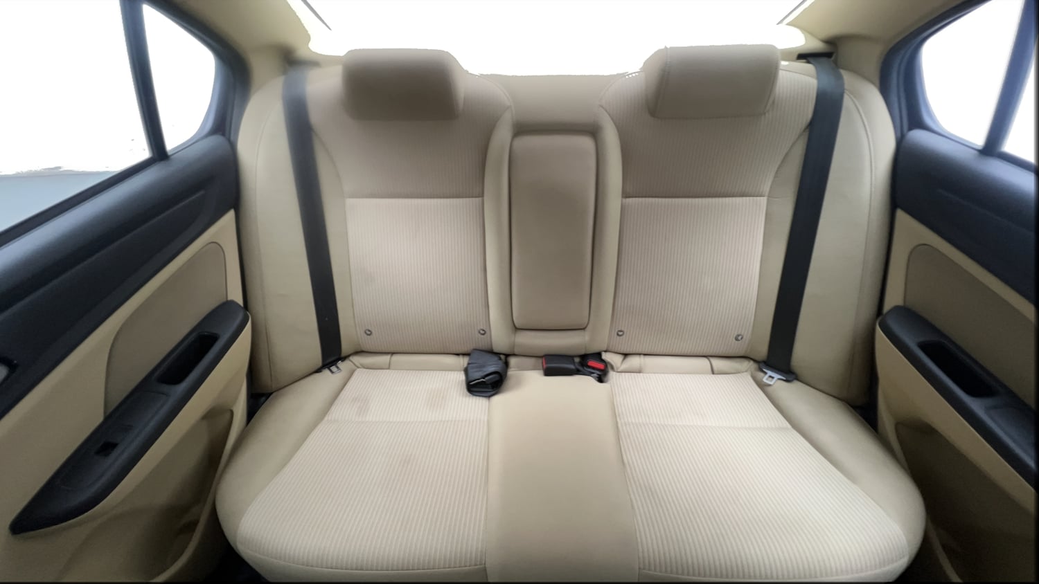 Used 2022 Honda Amaze VX MT 1.2 Petrol Petrol Manual interior REAR SEAT CONDITION VIEW