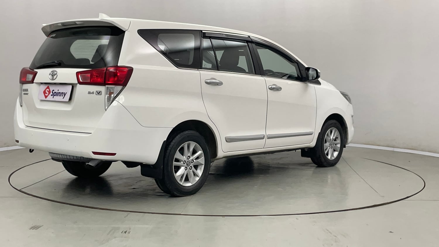 Used 2019 Toyota Innova Crysta 2.4 V 7 STR Diesel Manual exterior RIGHT REAR CORNER VIEW