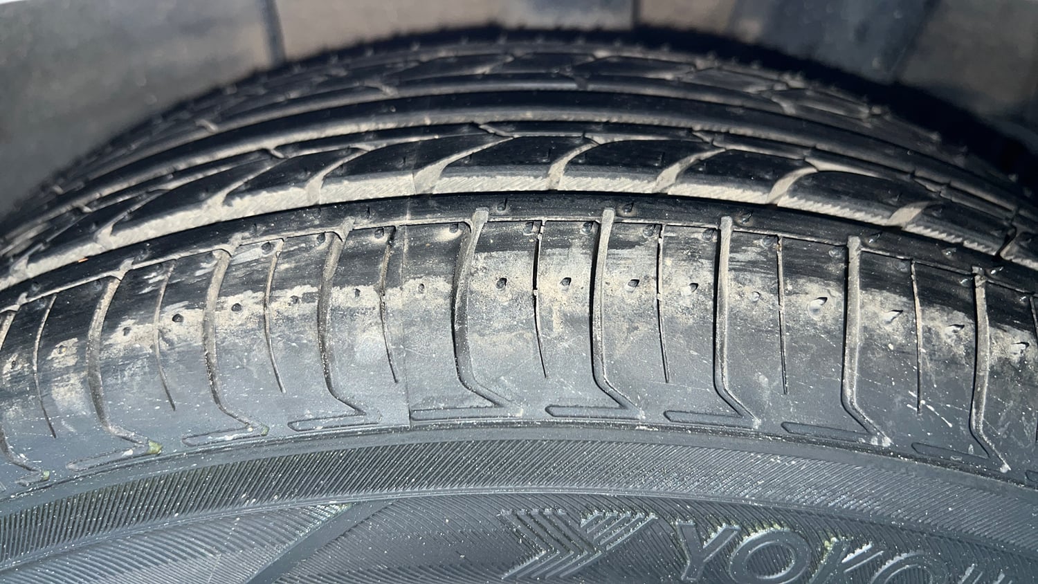 Used 2018 Hyundai Xcent SX Petrol Manual tyres LEFT REAR TYRE TREAD VIEW