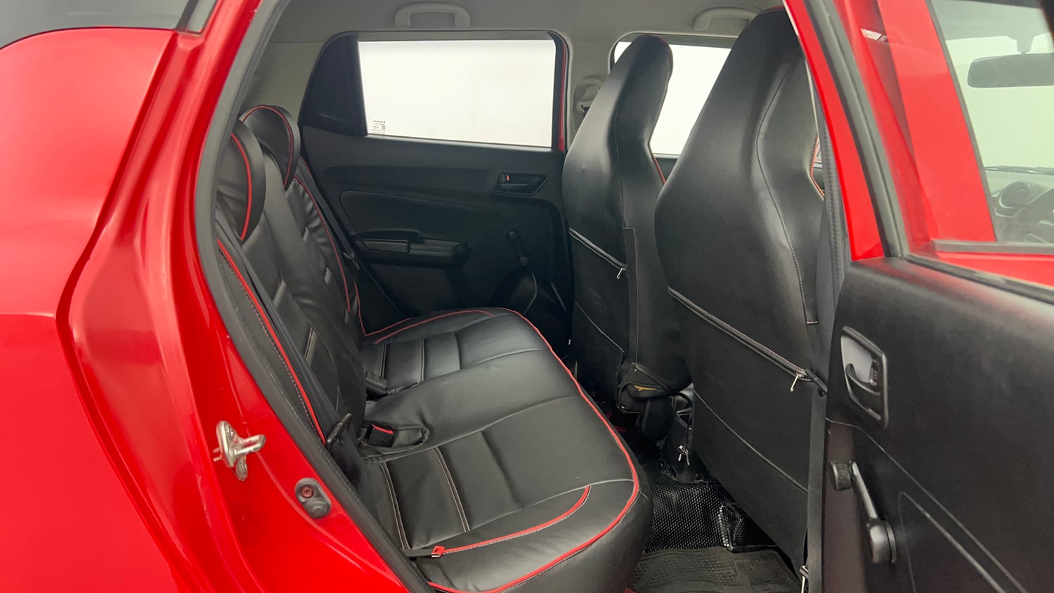 Used 2020 Maruti Suzuki Swift LXi Petrol Manual interior RIGHT SIDE REAR DOOR CABIN VIEW