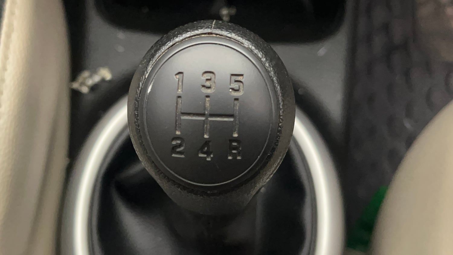 Used 2023 Maruti Suzuki Celerio VXi Petrol Manual interior GEAR  KNOB VIEW