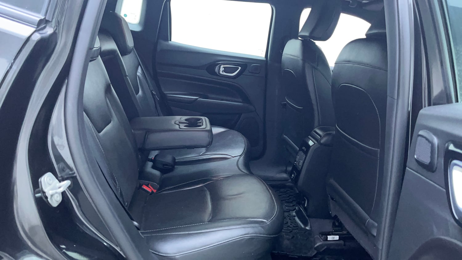 Used 2022 Jeep Compass Model S (O) 1.4 Petrol DCT Petrol Automatic interior RIGHT SIDE REAR DOOR CABIN VIEW
