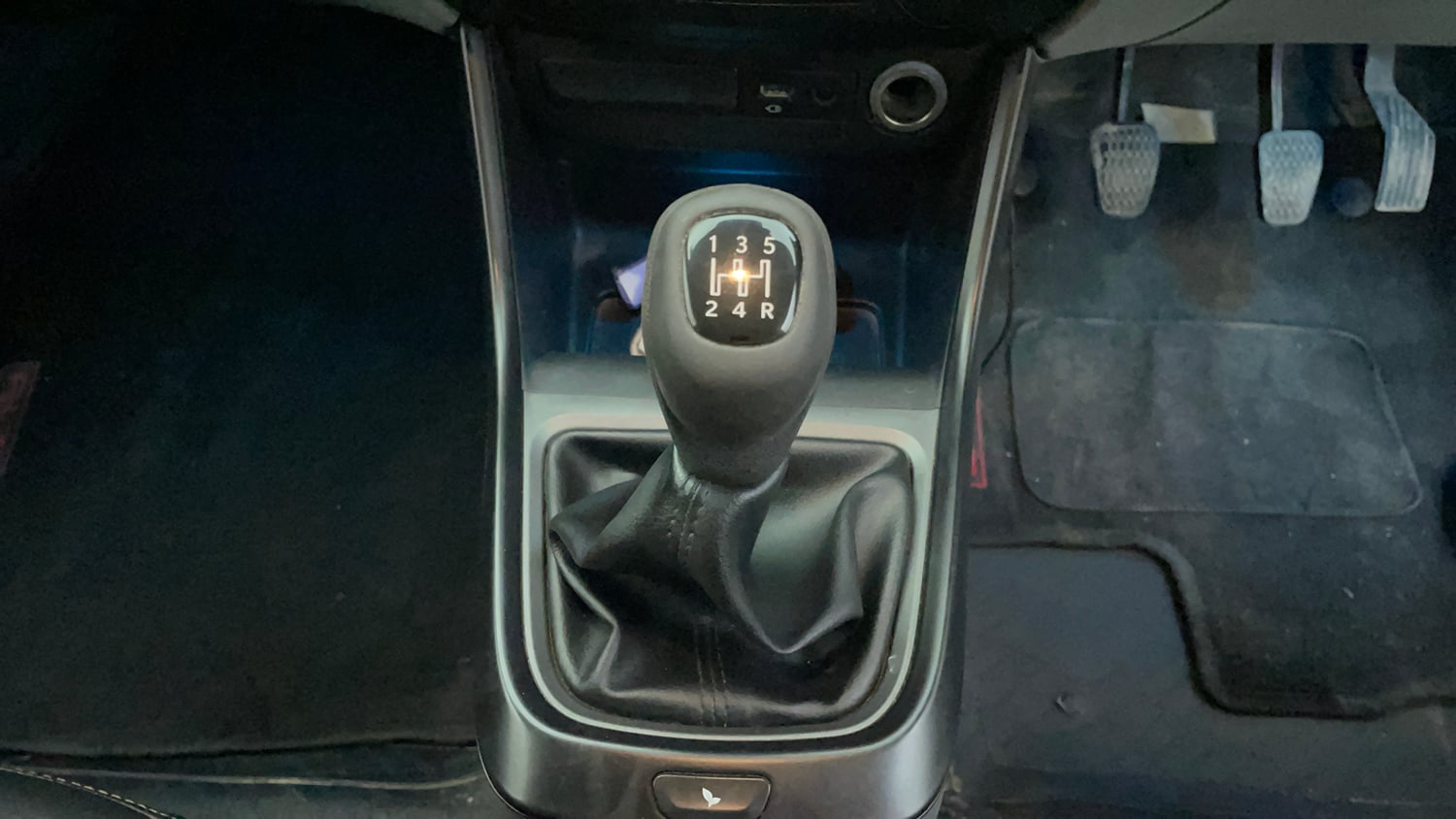 Used 2020 Tata Altroz XT Petrol Petrol Manual interior GEAR  KNOB VIEW