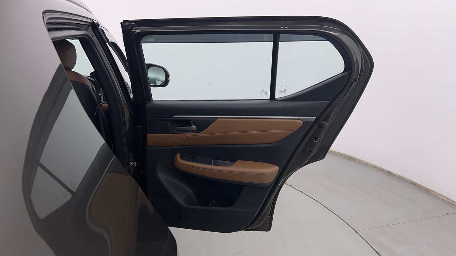 Used 2024 Honda Elevate ZX CVT Petrol Automatic interior RIGHT REAR DOOR OPEN VIEW
