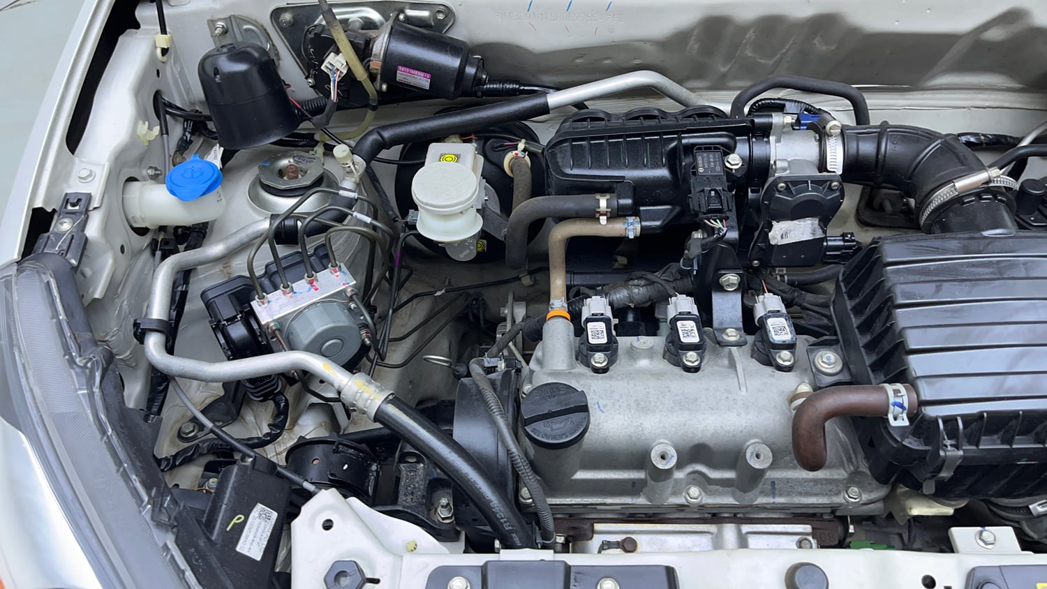 Used 2020 Maruti Suzuki Alto 800 LXi Petrol Manual engine ENGINE RIGHT SIDE VIEW