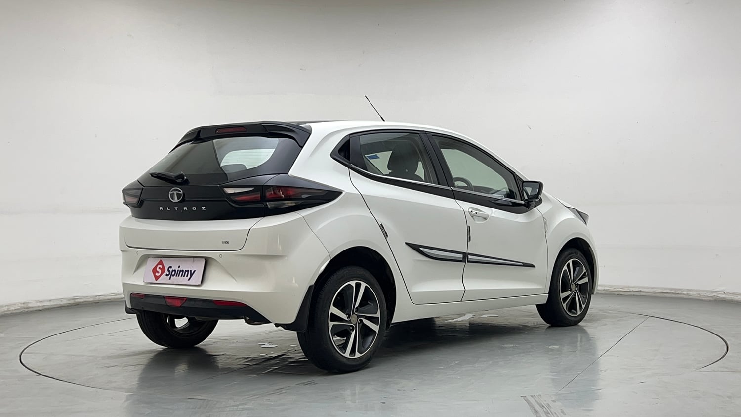 Used 2022 Tata Altroz XZA Plus Petrol Petrol Automatic exterior RIGHT REAR CORNER VIEW
