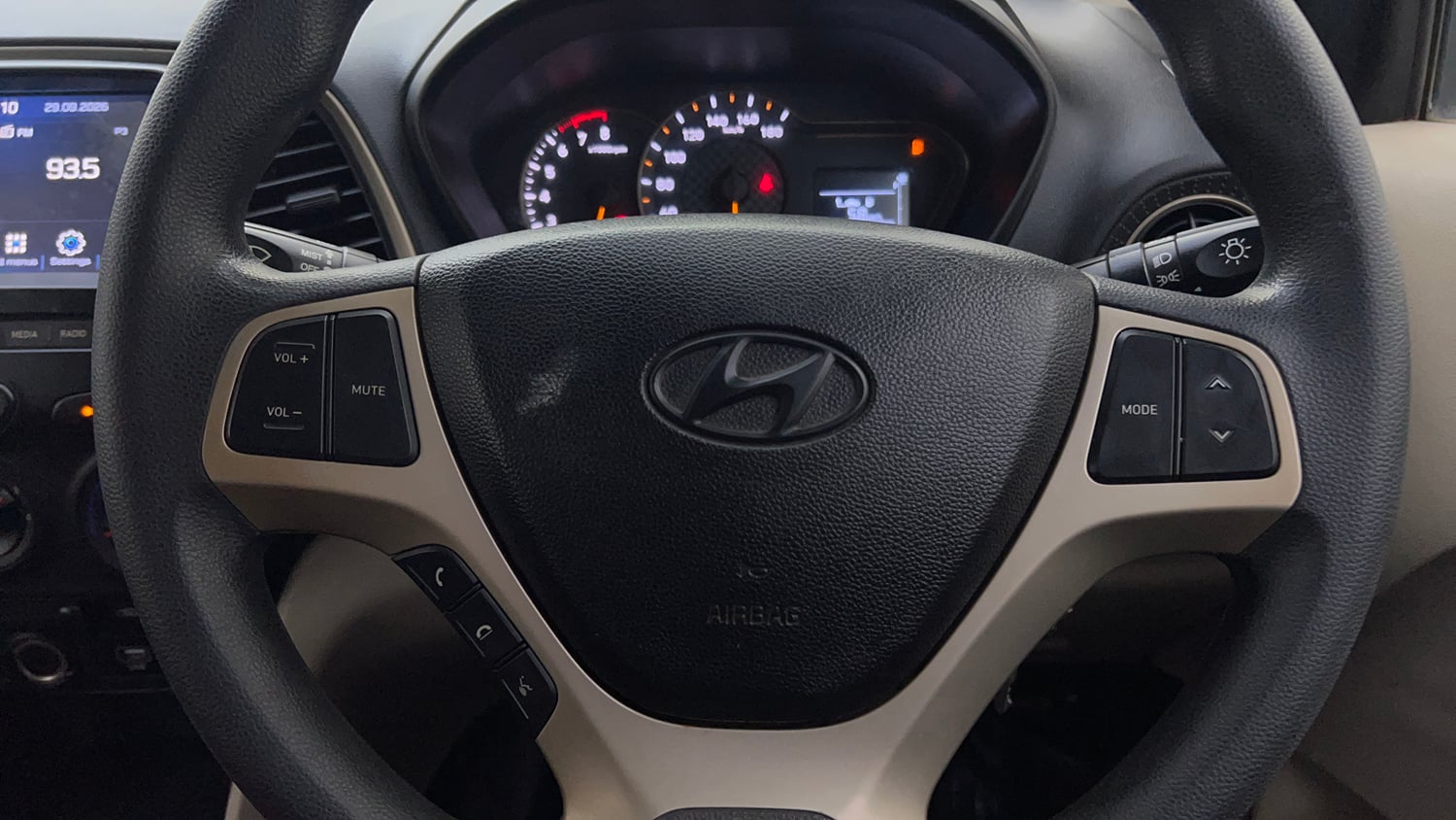 Used 2019 Hyundai Santro Sportz Petrol Manual top_features Airbags