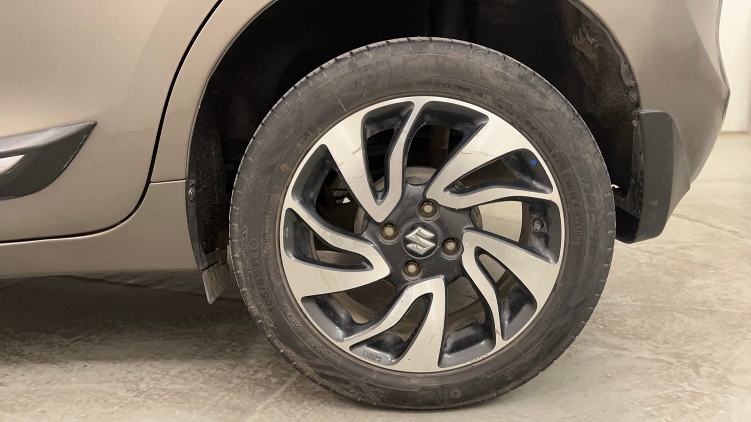 Used 2019 Maruti Suzuki Baleno Zeta Automatic Petrol Automatic tyres LEFT REAR TYRE RIM VIEW