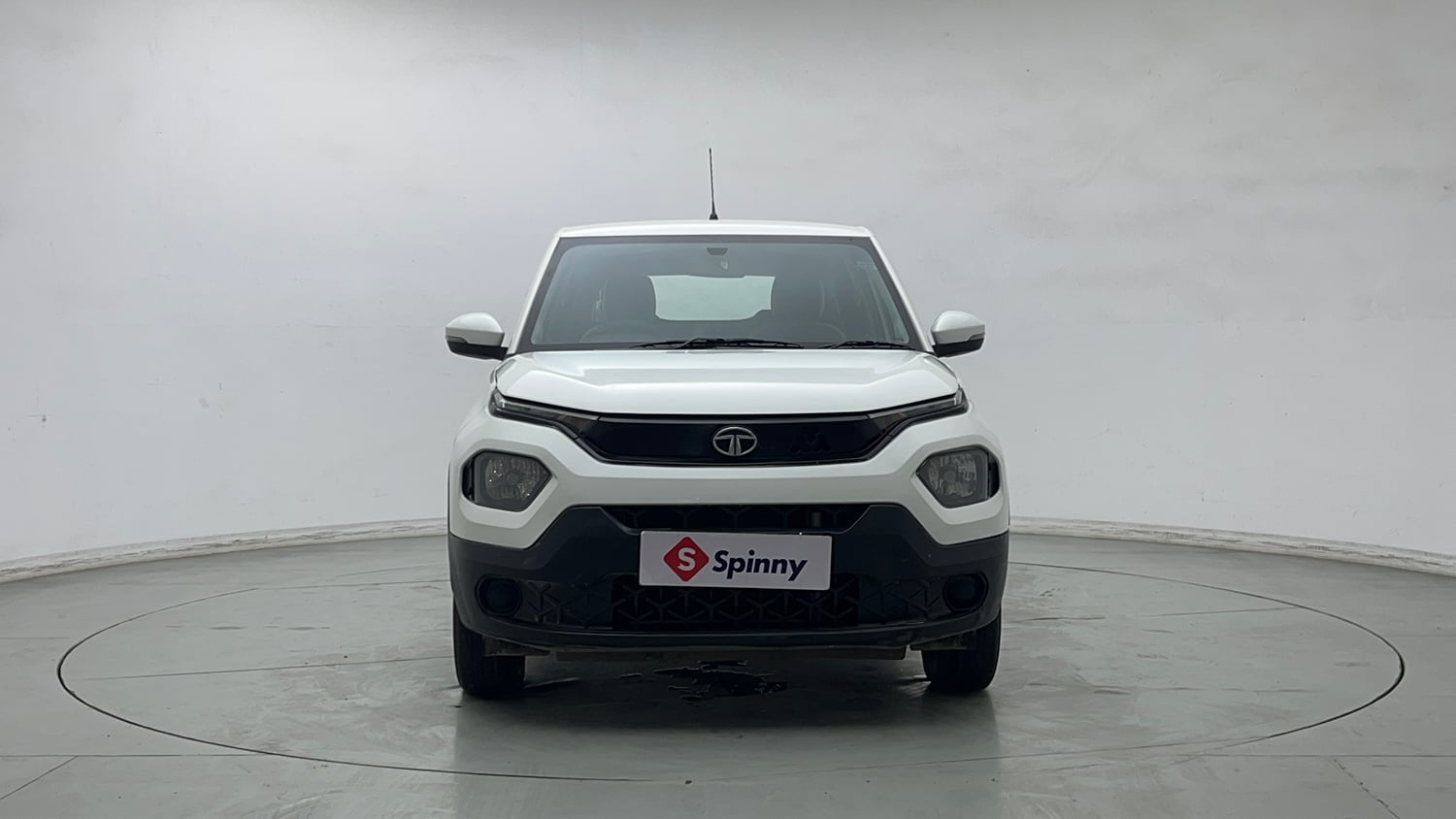 Used 2023 Tata Punch Adventure MT Petrol Manual exterior FRONT VIEW