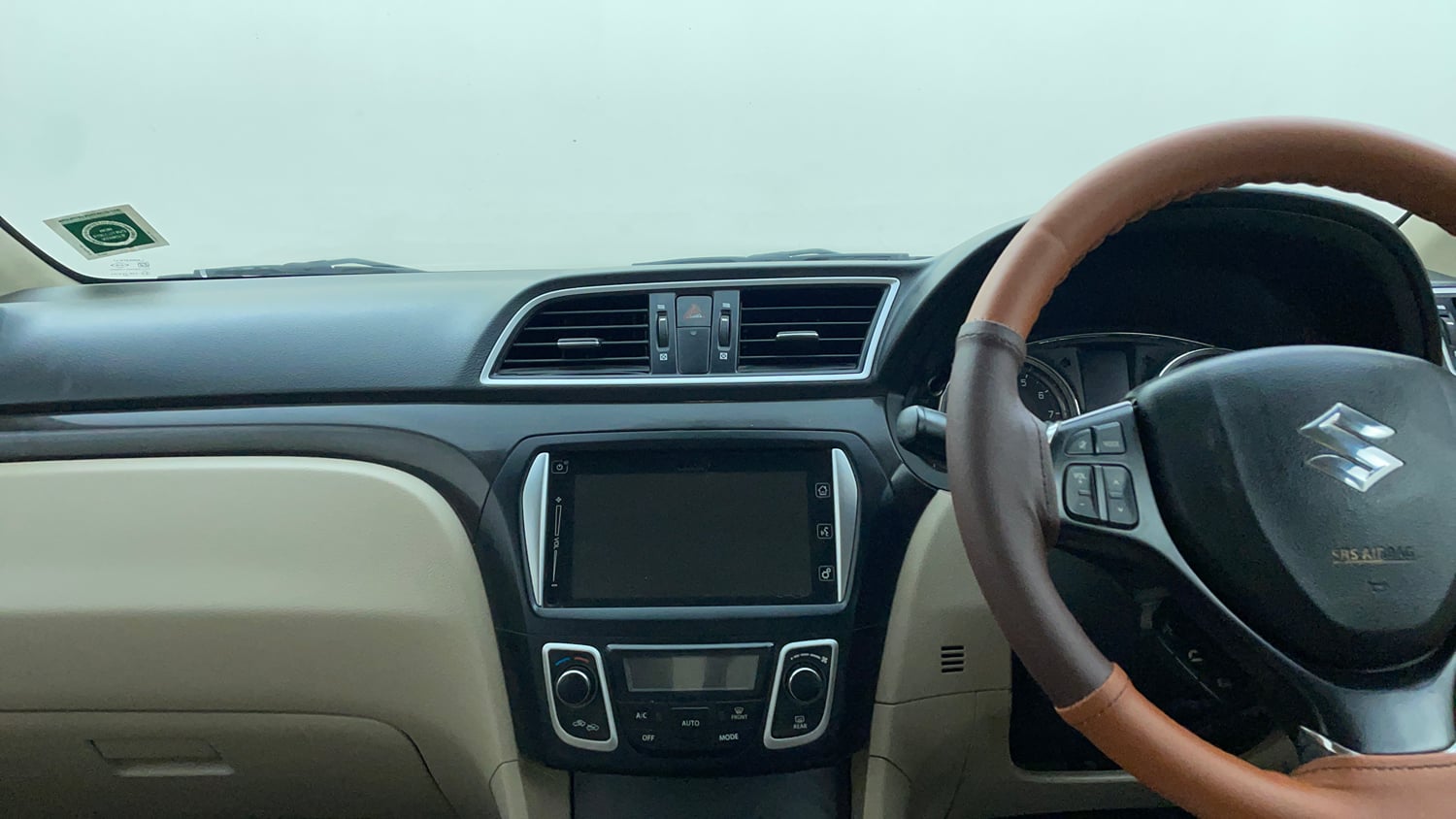 Used 2015 Maruti Suzuki Ciaz ZXI+ Petrol Manual interior MUSIC SYSTEM & AC CONTROL VIEW