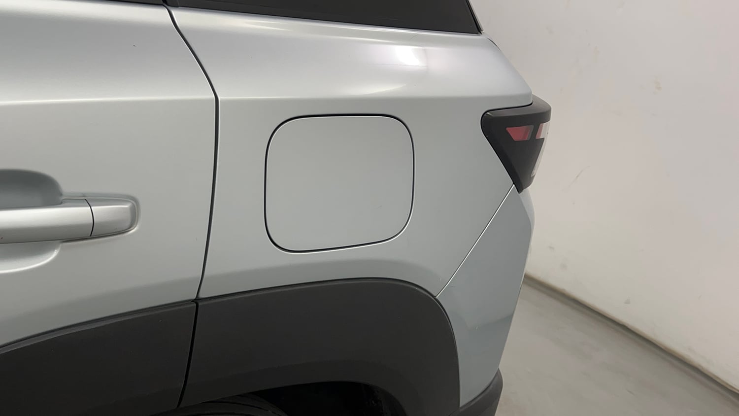 Used 2023 Maruti Suzuki Brezza VXi Petrol Manual dents MINOR SCRATCH