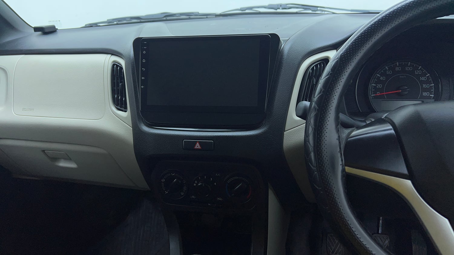 Used 2022 Maruti Suzuki Wagon R VXI 1.0 CNG Cng Manual top_features Integrated (in-dash) music system