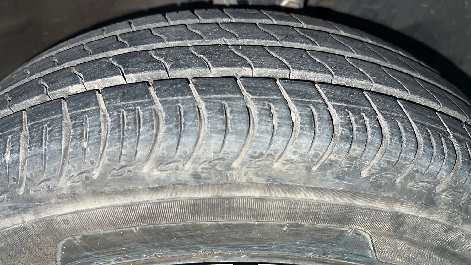 Used 2025 Maruti Suzuki Wagon R VXI 1.0 CNG Cng Manual tyres RIGHT FRONT TYRE TREAD VIEW