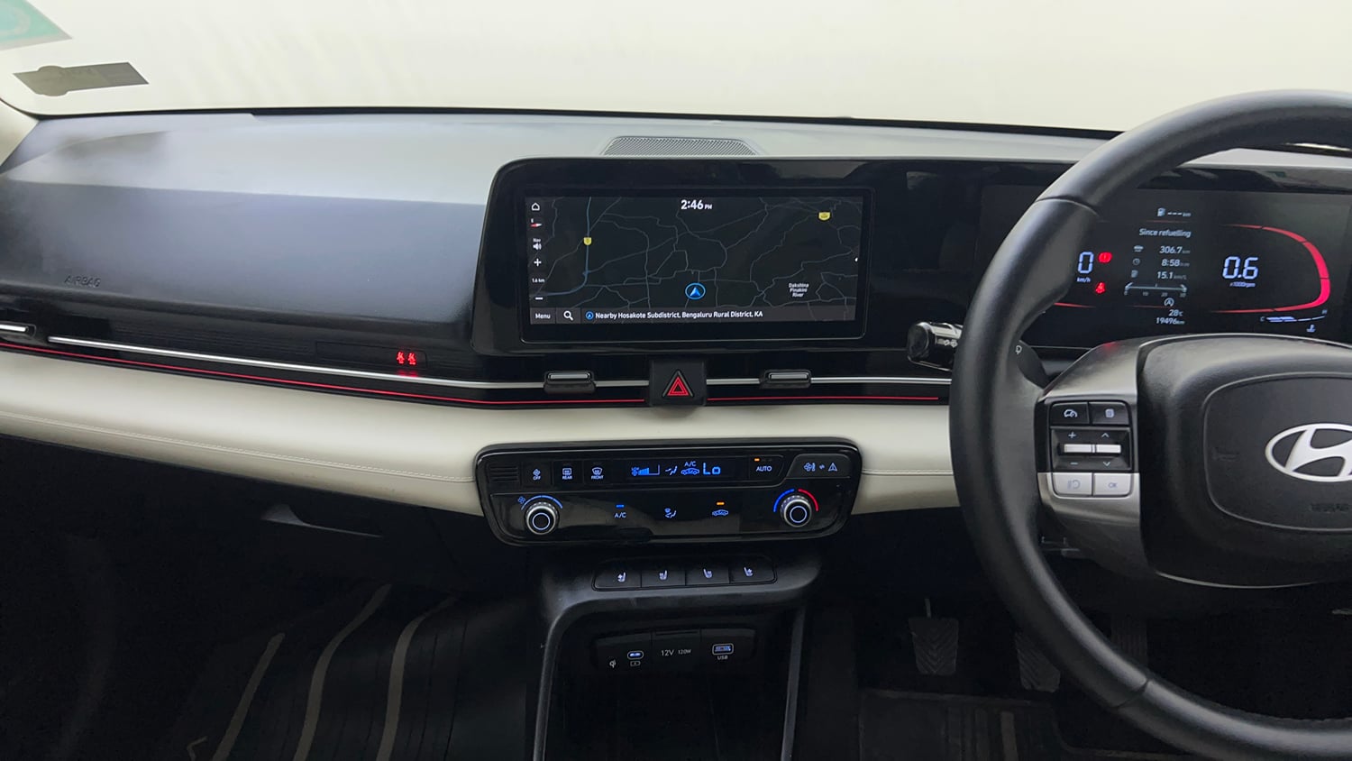 Used 2024 Hyundai Verna SX (O)1.5 Petrol MT Petrol Manual interior MUSIC SYSTEM & AC CONTROL VIEW