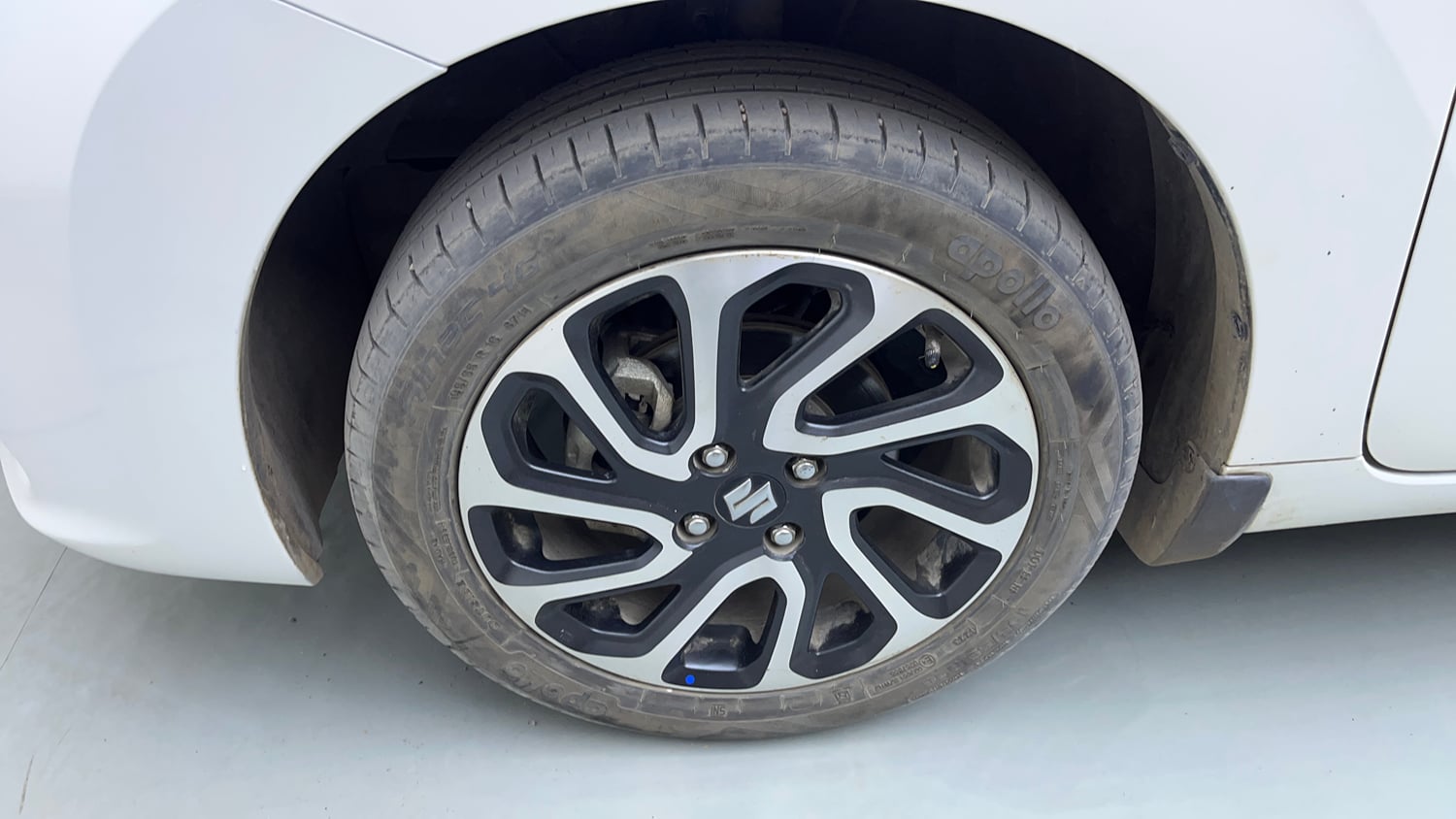 Used 2023 Maruti Suzuki Baleno Alpha AGS Petrol Automatic tyres LEFT FRONT TYRE RIM VIEW