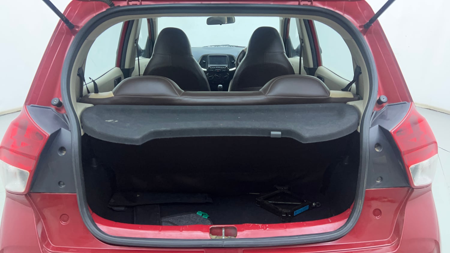 Used 2022 Hyundai Santro Sportz Petrol Manual interior DICKY INSIDE VIEW