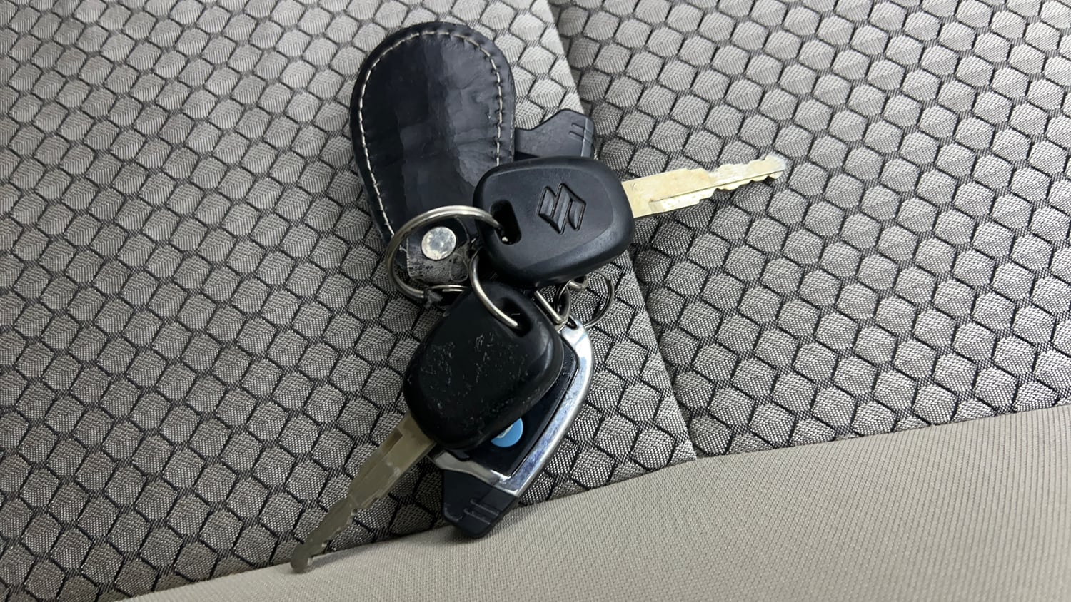 Used 2020 Maruti Suzuki Wagon R 1.0 LXi 1.0 Petrol Manual extra CAR KEY VIEW