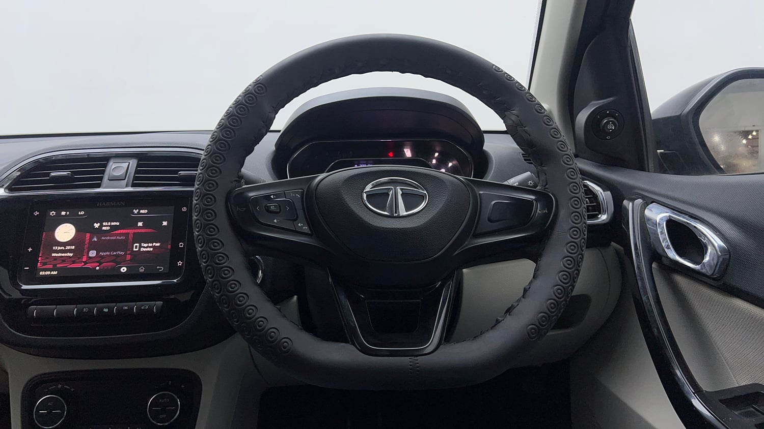 Used 2022 Tata Tigor XZ Plus CNG Cng Manual interior STEERING VIEW