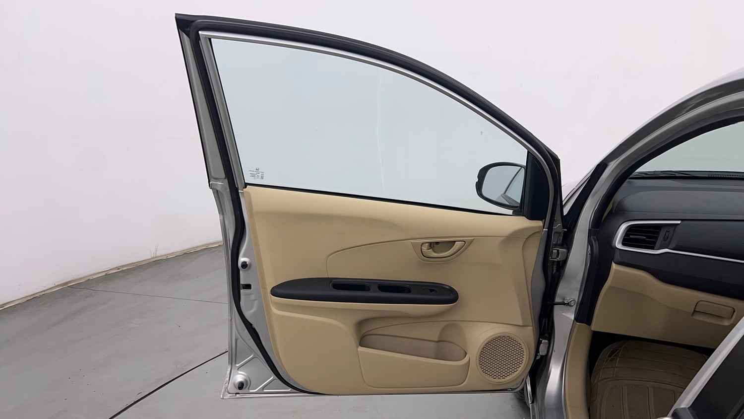 Used 2017 Honda Amaze 1.2 S i-VTEC Petrol Manual interior LEFT FRONT DOOR OPEN VIEW