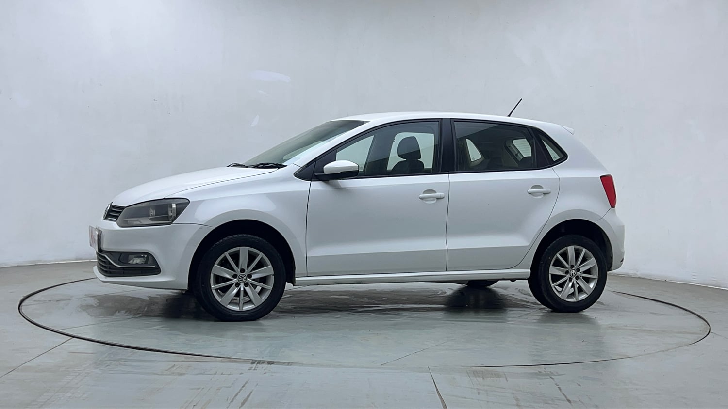 Used 2017 Volkswagen Polo Highline1.2L (P) Petrol Manual exterior LEFT SIDE VIEW