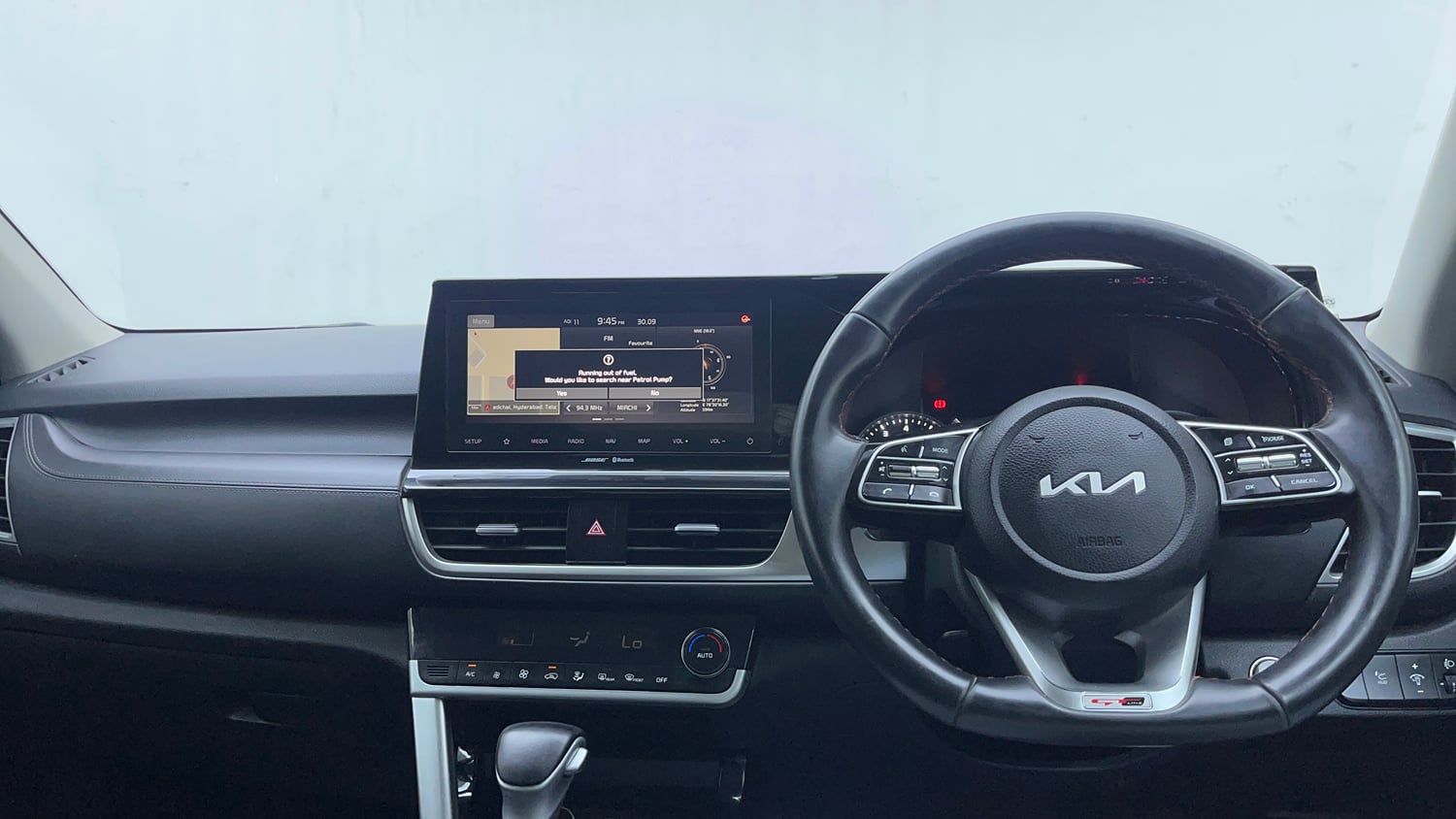 Used 2022 Kia Seltos GTX Plus 1.4 DCT Petrol Automatic interior DASHBOARD VIEW
