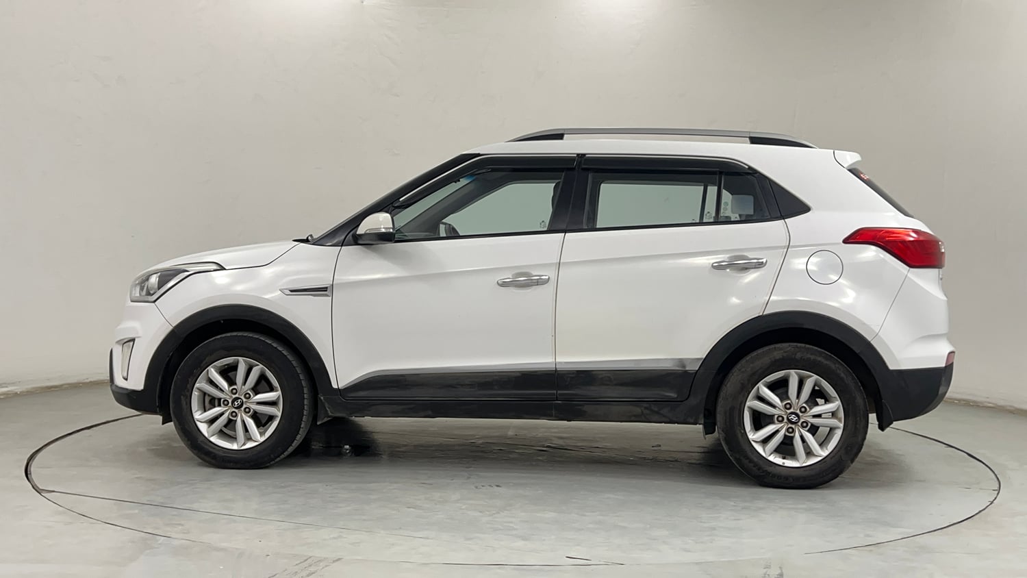 Used 2015 Hyundai Creta 1.6 SX Plus AT Diesel Automatic exterior LEFT SIDE VIEW
