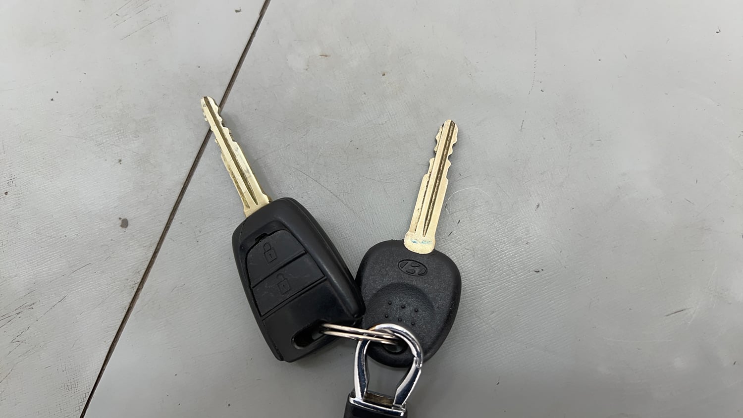 Used 2017 Hyundai Grand i10 Sportz (O) 1.2 Kappa VTVT Petrol Manual extra CAR KEY VIEW