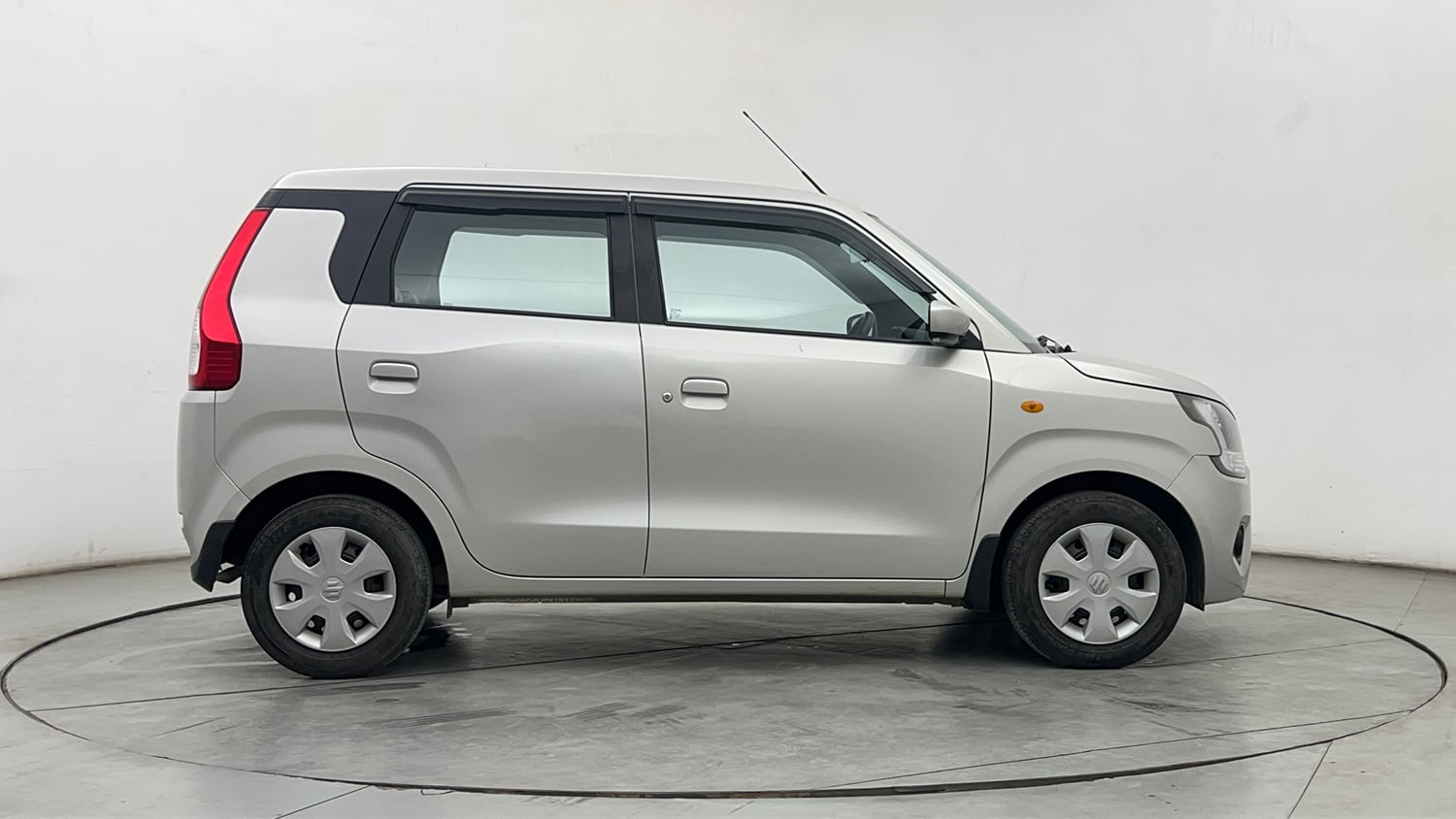 Used 2021 Maruti Suzuki Wagon R VXi (O) 1.2 AMT Petrol Automatic exterior RIGHT SIDE VIEW