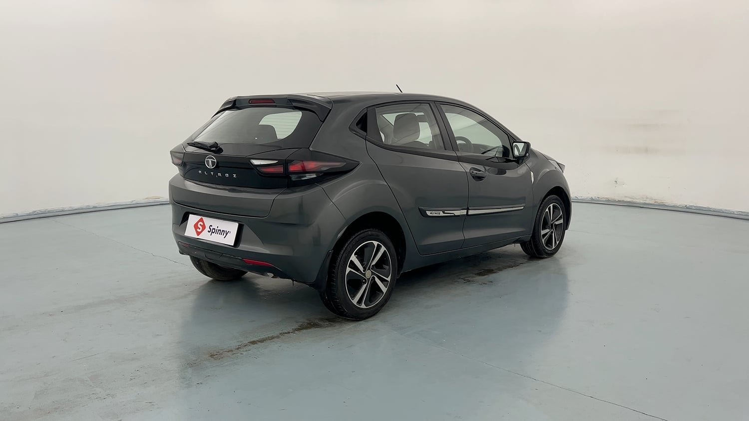 Used 2022 Tata Altroz XZ Petrol Petrol Manual exterior RIGHT REAR CORNER VIEW