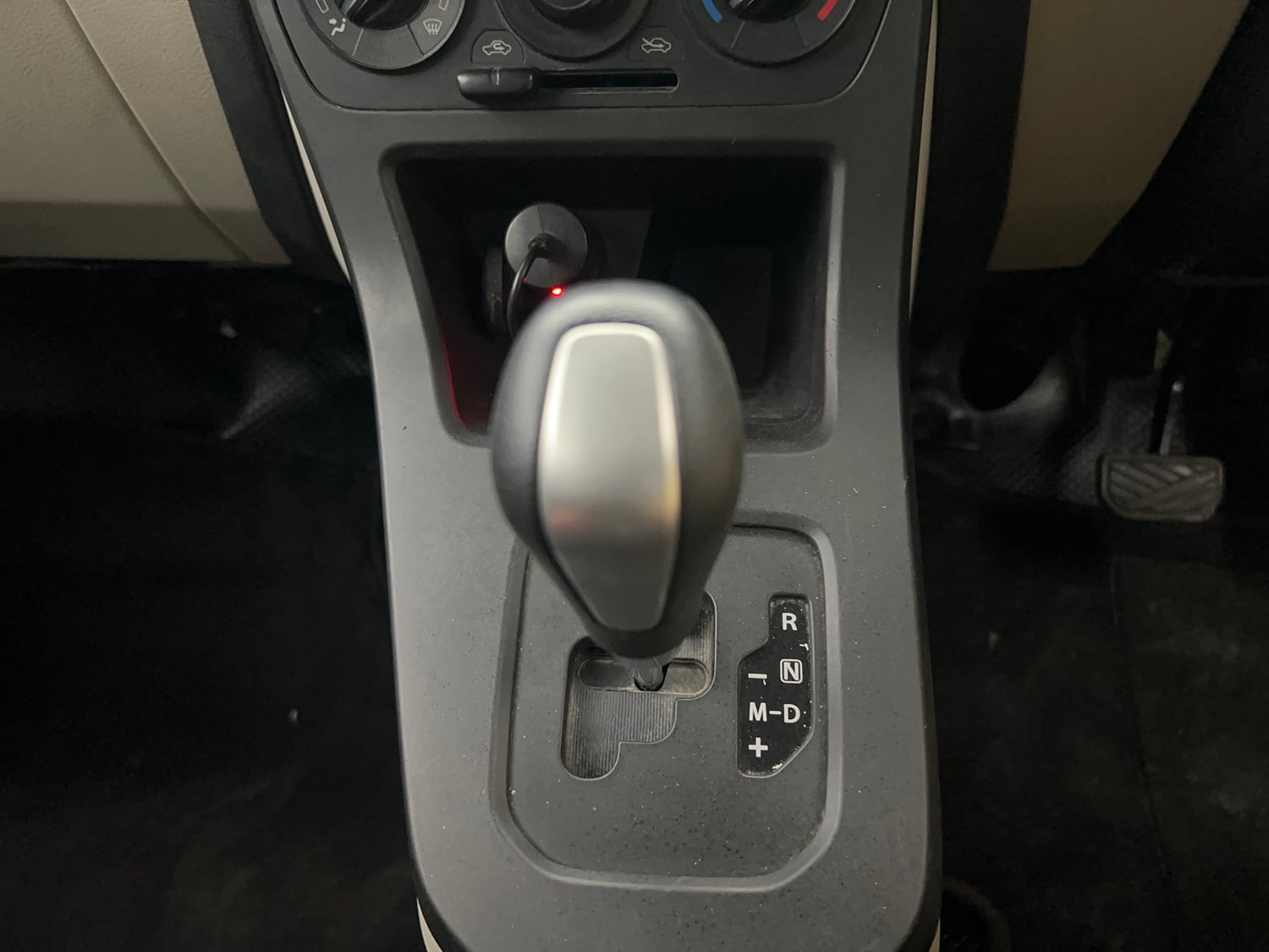 Used 2021 Maruti Suzuki Wagon R VXi (O) 1.2 AMT Petrol Automatic interior GEAR  KNOB VIEW