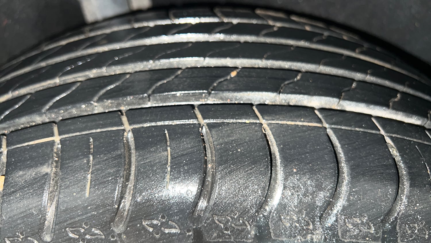 Used 2018 Ford EcoSport Titanium 1.5L TDCi Diesel Manual tyres RIGHT REAR TYRE TREAD VIEW