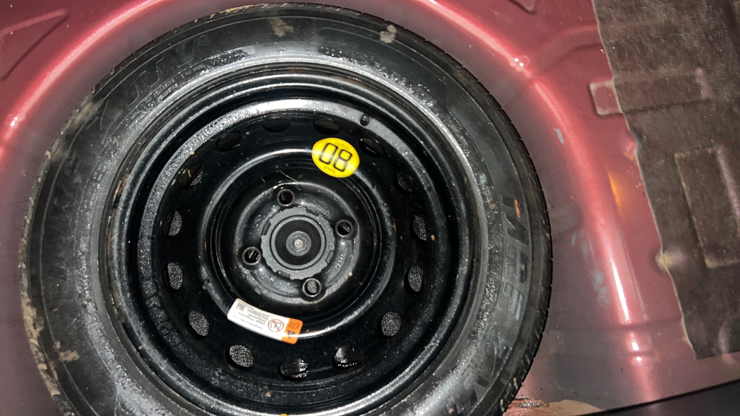 Used 2019 Ford Figo Titanium 1.2 Ti-VCT MT Petrol Manual tyres SPARE TYRE VIEW