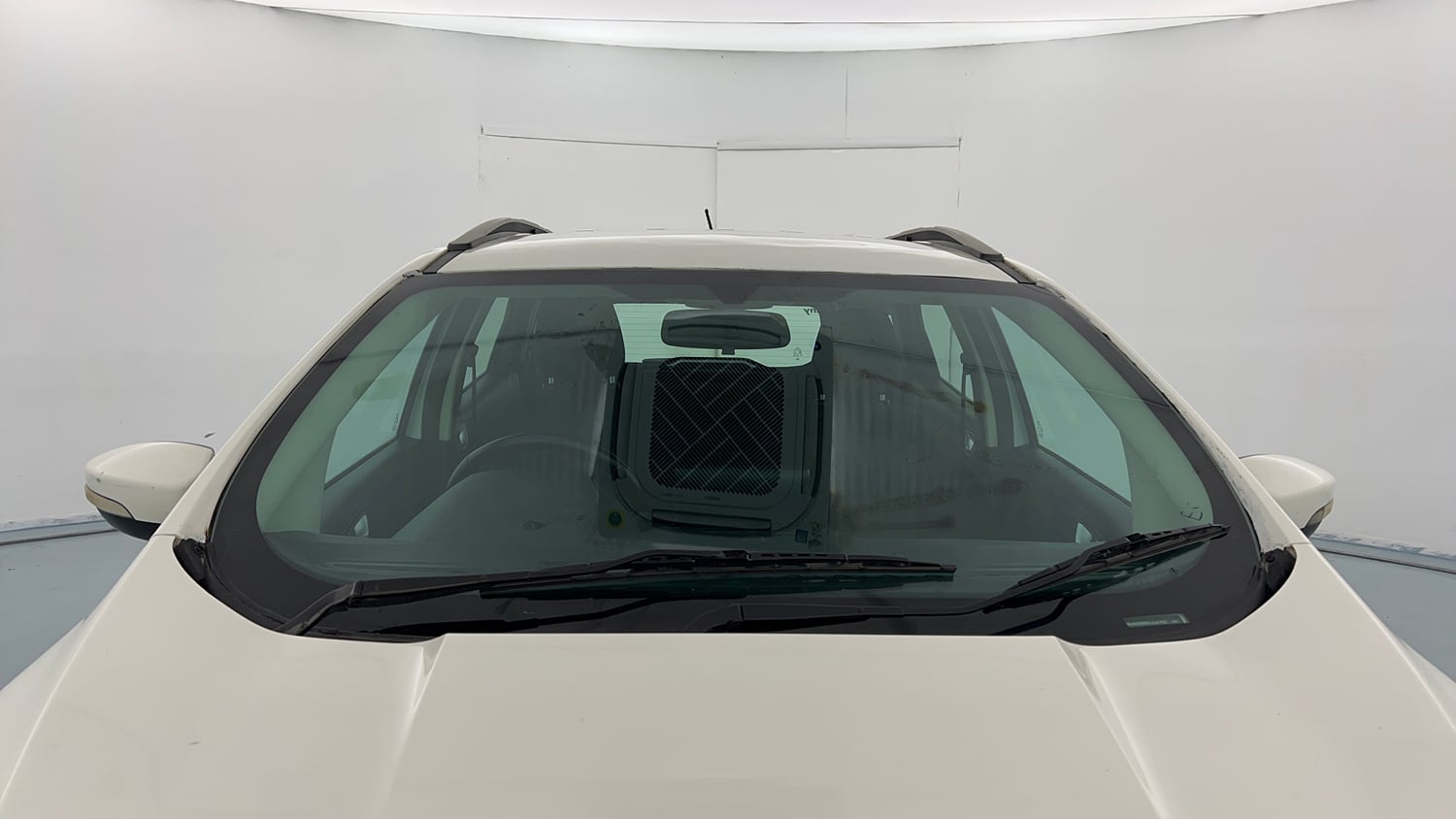 Used 2018 Ford EcoSport Titanium 1.5L TDCi Diesel Manual exterior FRONT WINDSHIELD VIEW