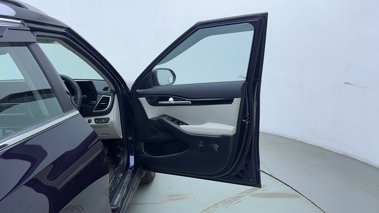 Used 2022 kia Seltos HTX 1.5 IVT Petrol Automatic interior RIGHT FRONT DOOR OPEN VIEW