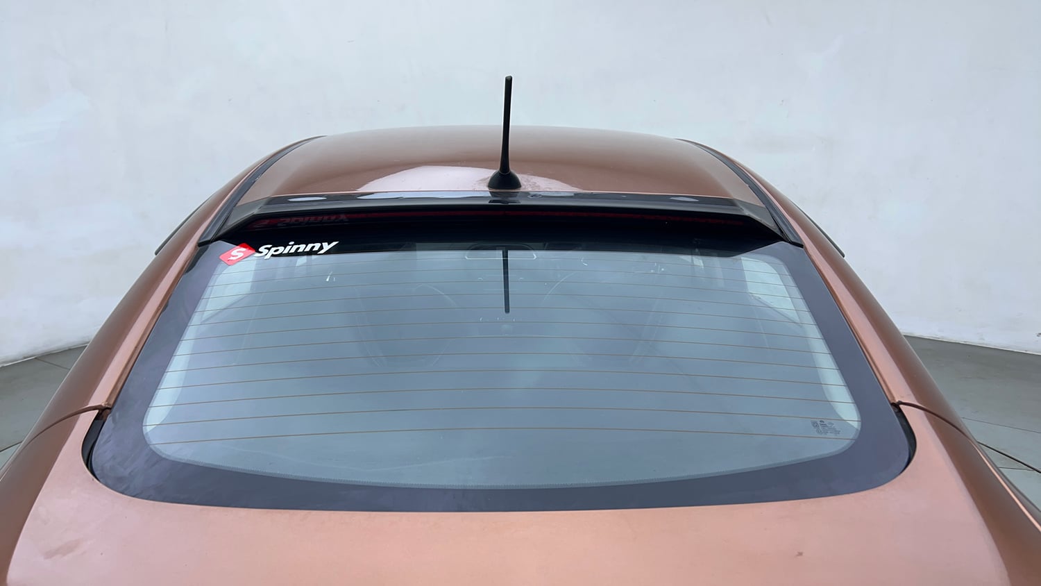 Used 2018 Tata Tigor Revotron XZA Petrol Automatic exterior BACK WINDSHIELD VIEW
