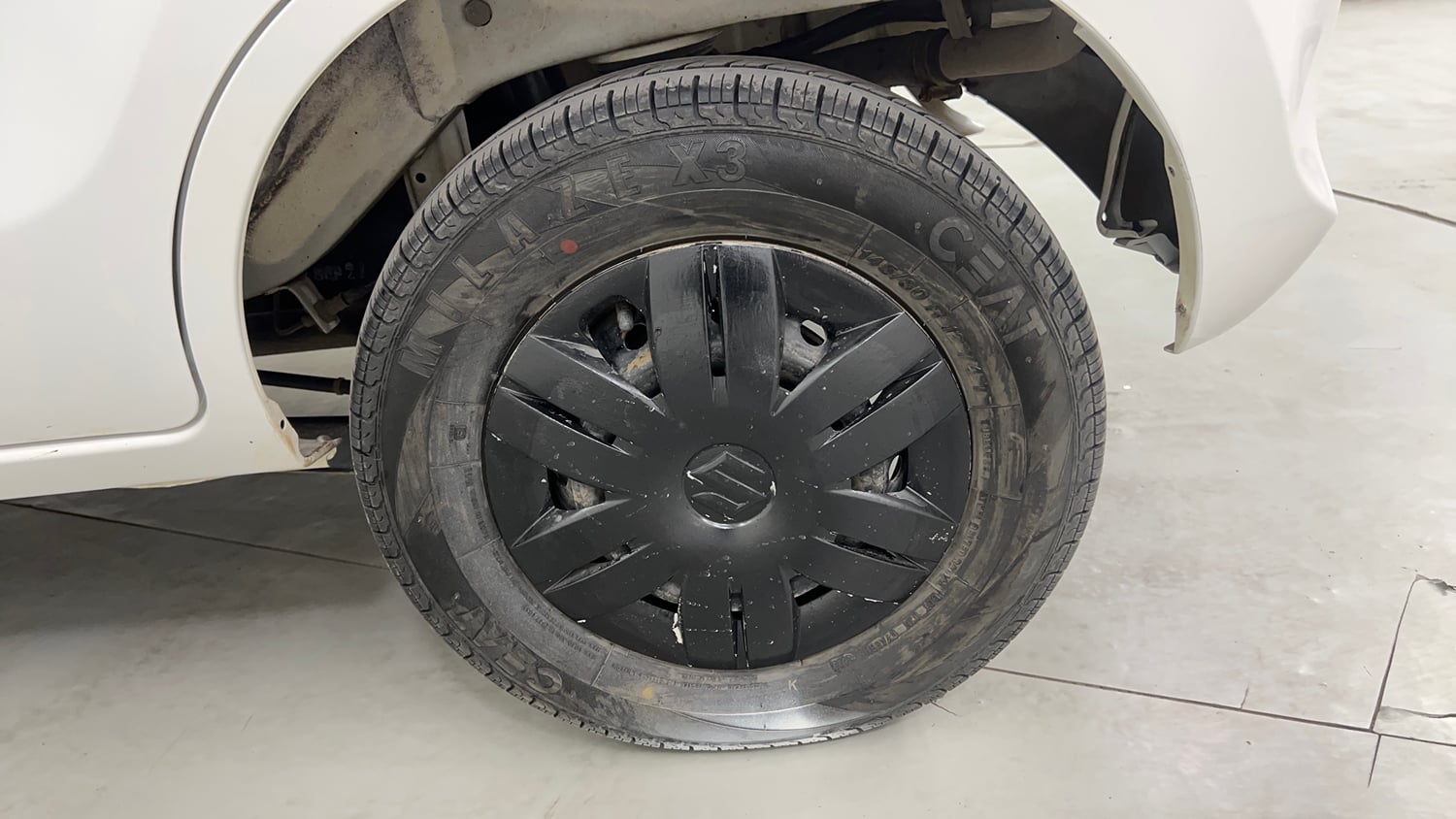 Used 2021 Maruti Suzuki Alto 800 LXi CNG Cng Manual tyres LEFT REAR TYRE RIM VIEW