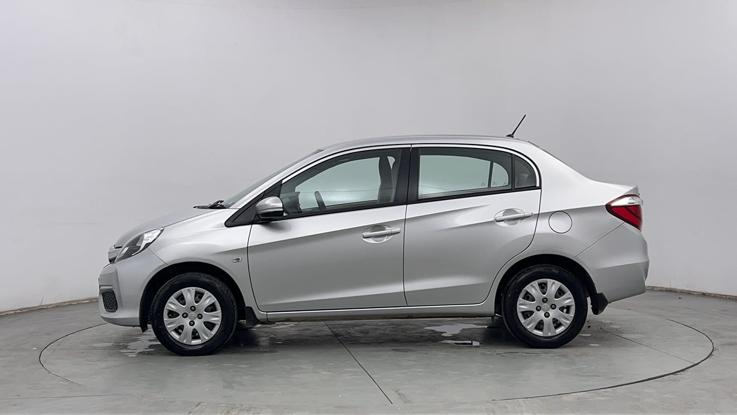 Used 2017 Honda Amaze 1.2 S i-VTEC Petrol Manual exterior LEFT SIDE VIEW