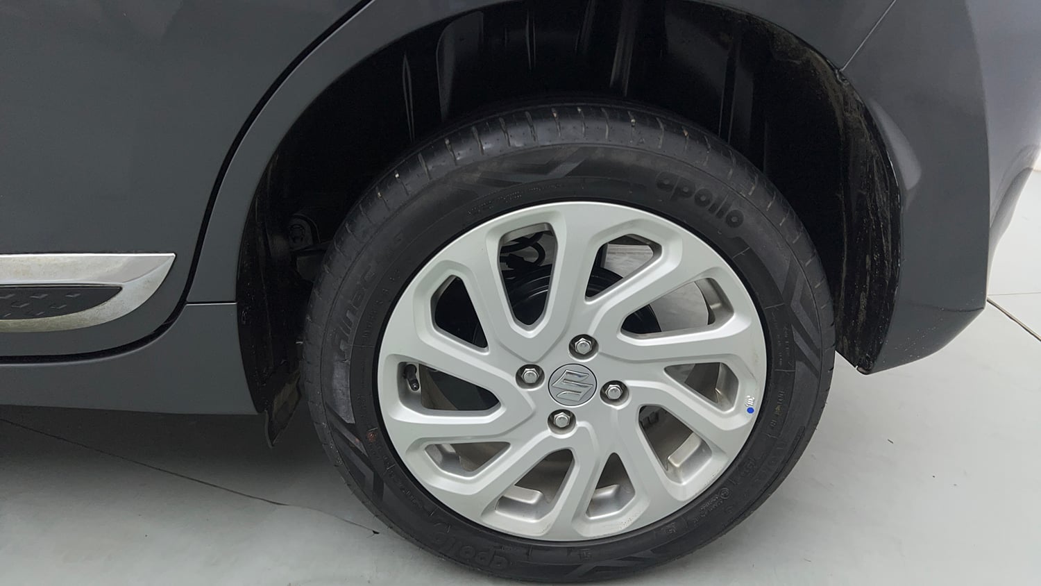 Used 2024 Maruti Suzuki Baleno Zeta MT Petrol Manual tyres LEFT REAR TYRE RIM VIEW